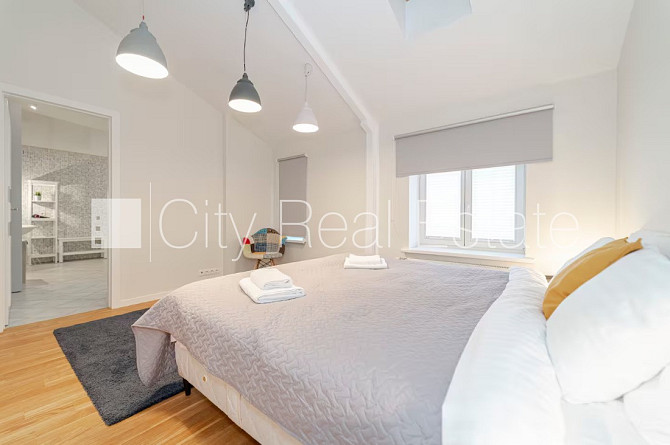 Fasādes māja, renovēta māja, ieeja no ielas, ir lifts, kāpņu telpa pēc kapitālā remonta, Rīga - foto 18