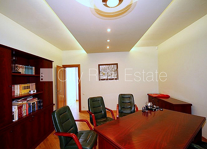 Земля в собственности, частный дом, благоустроенная озеленённая территория 1910 м2, Рига - изображение 19