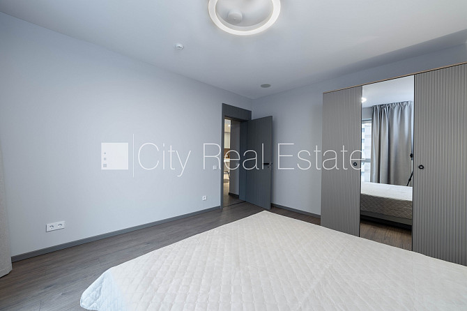 Jaunceltne, energo efektīva māja, iežogota teritorija, ieeja no ielas, pagalmā bērnu spēļu Rīga - foto 5