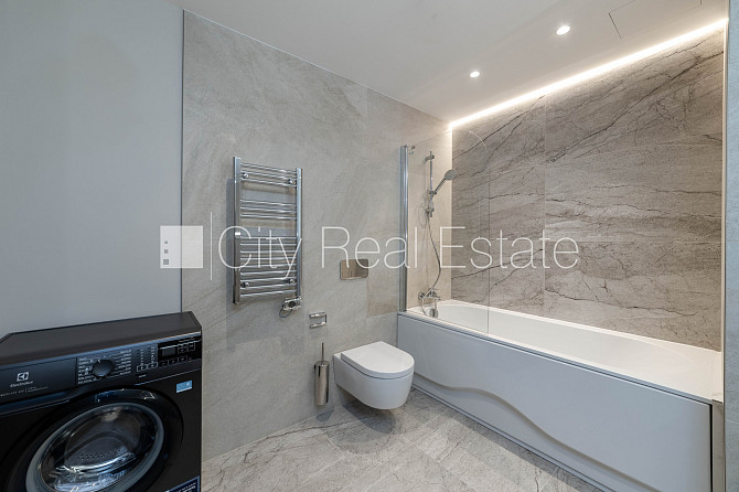 Jaunceltne, energo efektīva māja, iežogota teritorija, ieeja no ielas, pagalmā bērnu spēļu Rīga - foto 13