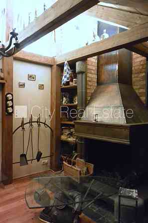 Часть дома, количество квартир в здании 2 шт., зеленая территория, территория Рига