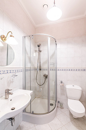 Реновированный дом, благоустроенный озеленённый двор, места для нескольких Юрмала - изображение 17