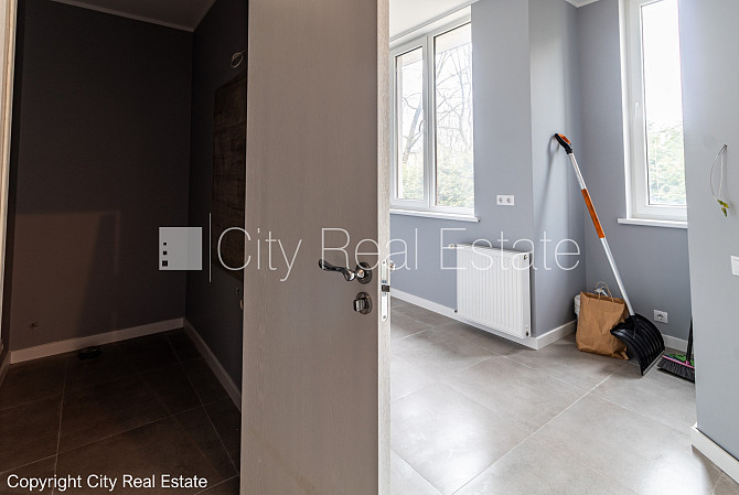 Земля в собственности, рядный дом, новостройка, количество квартир в здании 4 шт., Рига - изображение 7