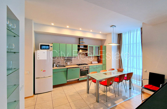 Земля в собственности, новостройка, стены из керамзитных блоков, благоустроенный Юрмала - изображение 5