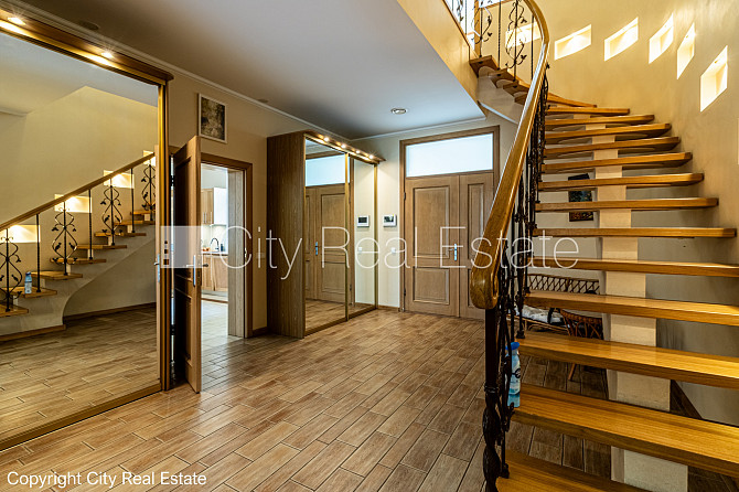 Благоустроенная озеленённая территория, закрытая территория, гараж на одну Юрмала - изображение 18