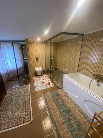 Slēgts pagalms, teritorijas iebrauktuves vārti aprīkoti ar automatizētu atvēršanās un Jūrmala - foto 14