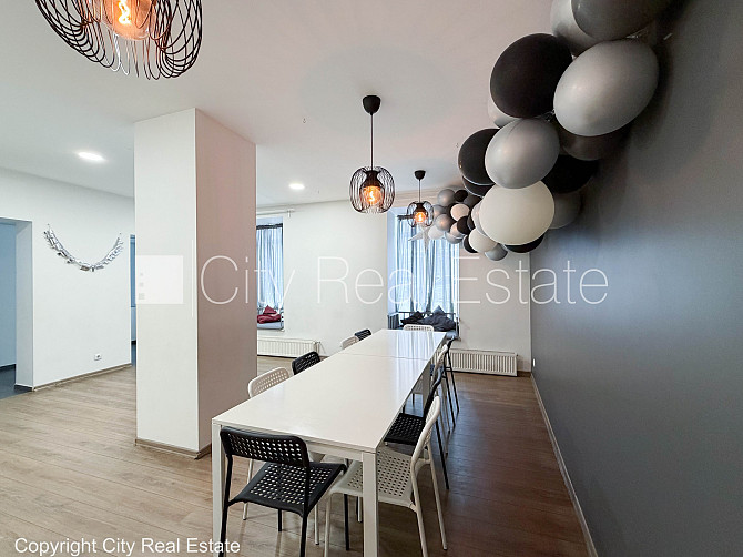 Фасадный дом, вход с улицы, окна выходят на улицу, центральное отопление, Рига - изображение 4