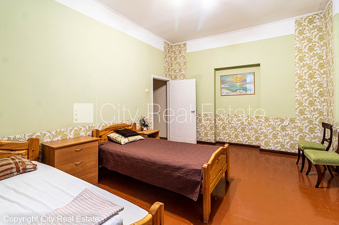 Здание во дворе, реновированный дом, благоустроенный озеленённый двор, закрытый Рига - изображение 8