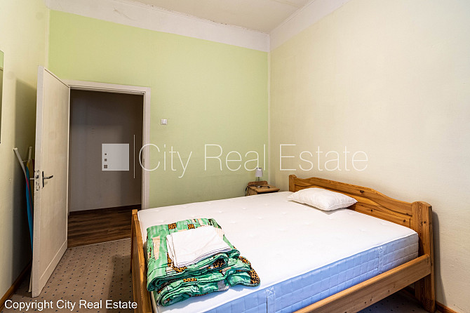 Здание во дворе, реновированный дом, благоустроенный озеленённый двор, закрытый Рига - изображение 4