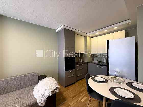 Новостройка, благоустроенная озеленённая территория, закрытый двор, место для Rīga