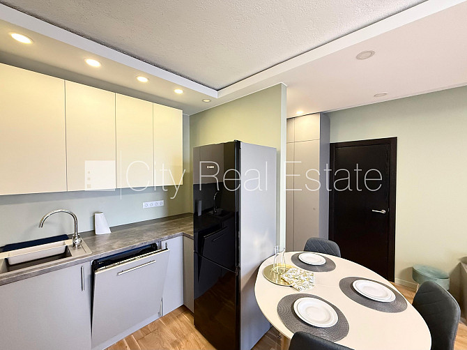 Jaunceltne, labiekārtota apzaļumota teritorija, slēgts pagalms, vieta automašīnai, ieeja no Rīga - foto 6