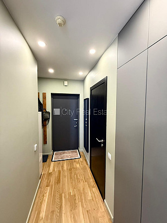 Jaunceltne, labiekārtota apzaļumota teritorija, slēgts pagalms, vieta automašīnai, ieeja no Rīga - foto 18