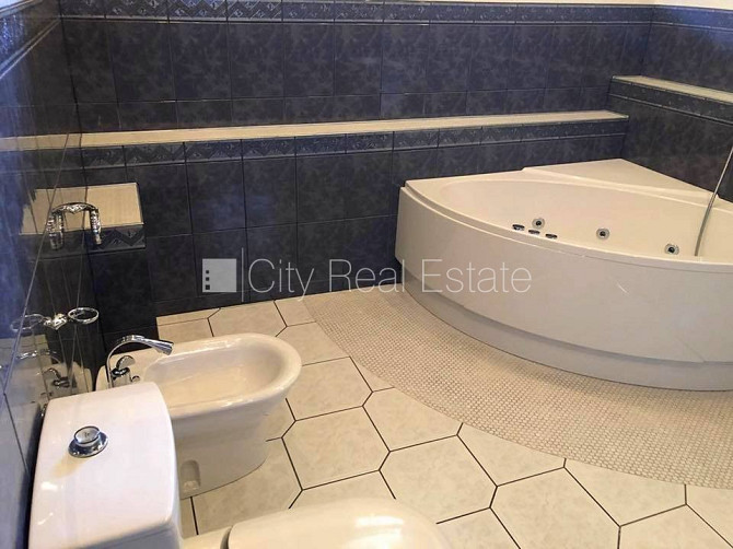 Labiekārtots apzaļumots pagalms, iežogota teritorija, terase, guļamistabu skaits 3 gab., Jūrmala - foto 11