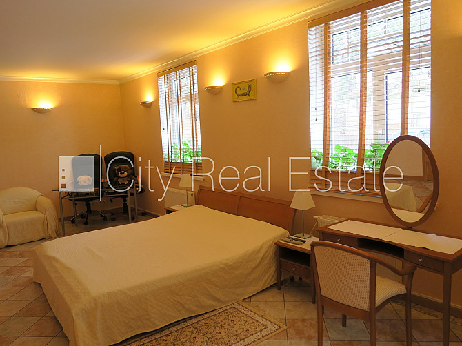 Labiekārtots apzaļumots pagalms, iežogota teritorija, terase, guļamistabu skaits 3 gab., Jūrmala - foto 9