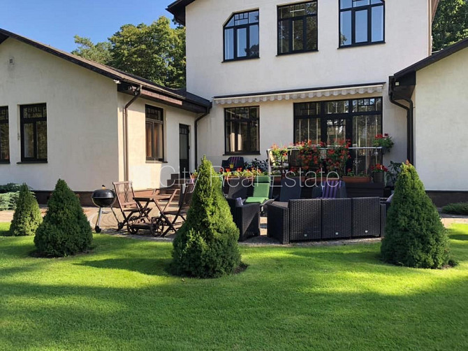 Labiekārtots apzaļumots pagalms, iežogota teritorija, terase, guļamistabu skaits 3 gab., Jūrmala - foto 2