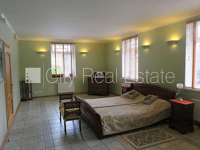 Labiekārtots apzaļumots pagalms, iežogota teritorija, terase, guļamistabu skaits 3 gab., Jūrmala - foto 10