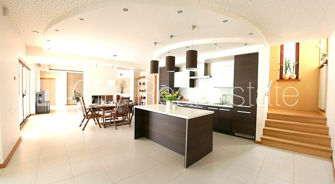 Zeme īpašumā, jaunceltne, fasādes māja, ķieģeļu mūra sienas, labiekārtota apzaļumota Jūrmala - foto 5