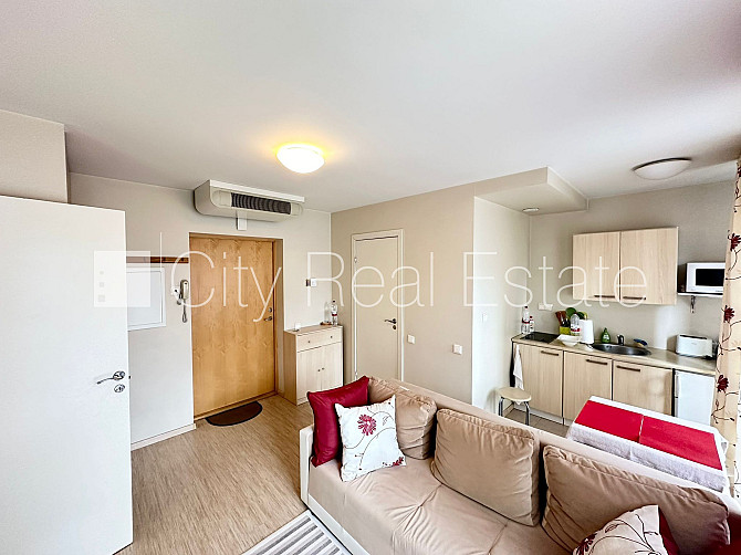 Projekts - Centra Nams, jaunceltne, labiekārtota apzaļumota teritorija, slēgta teritorija, Rīga - foto 2