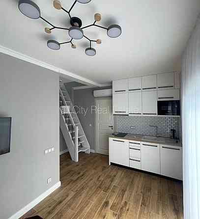 Реновированный дом, благоустроенный озеленённый двор, место для машины, терасса, Юрмала