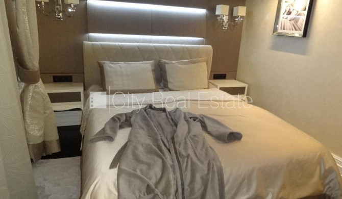 Фасадный дом, реновированный дом, гаражные ворота оснащены автоматической Рига - изображение 18