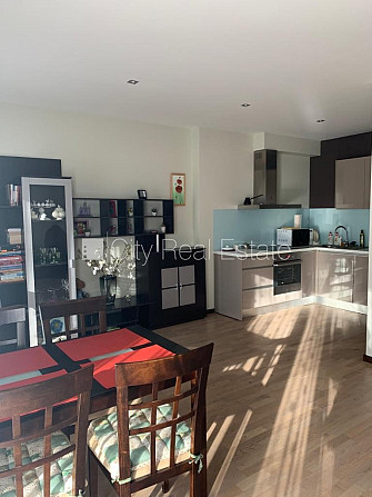 Новостройка, зеленая территория, территория обнесена забором, бесплатная Юрмала - изображение 20