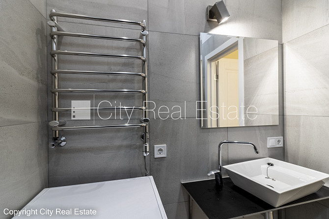 Fasādes māja, labiekārtota apzaļumota teritorija, labiekārtots apzaļumots pagalms, slēgts Rīga - foto 14