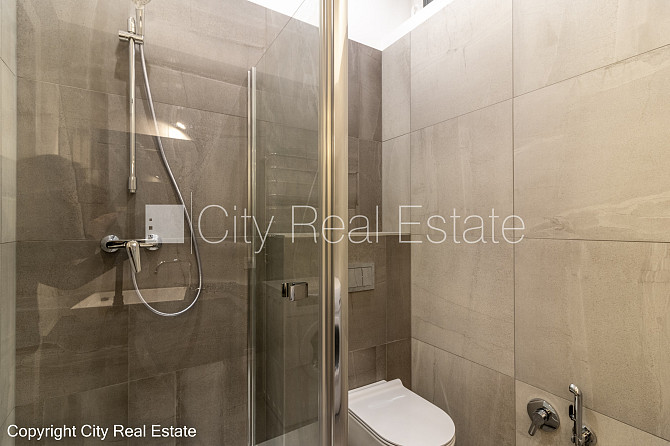 Fasādes māja, labiekārtota apzaļumota teritorija, labiekārtots apzaļumots pagalms, slēgts Rīga - foto 15