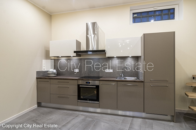 Fasādes māja, labiekārtota apzaļumota teritorija, labiekārtots apzaļumots pagalms, slēgts Rīga - foto 2