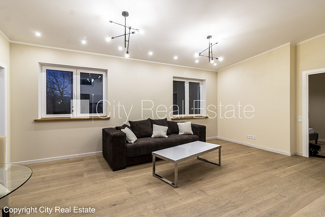 Fasādes māja, labiekārtota apzaļumota teritorija, labiekārtots apzaļumots pagalms, slēgts Rīga - foto 6