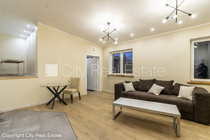 Fasādes māja, labiekārtota apzaļumota teritorija, labiekārtots apzaļumots pagalms, slēgts Rīga - foto 5