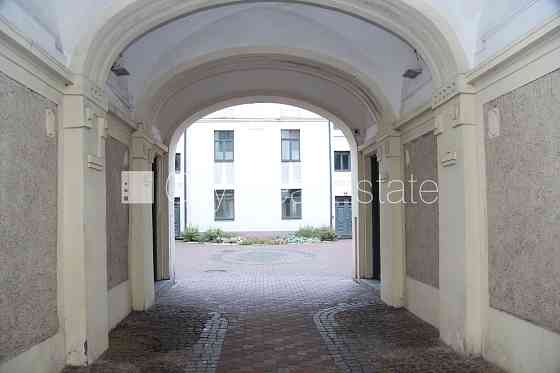 Эта квартира сдается в аренду посуточно (краткосрочная аренда), стоимость аренды Рига