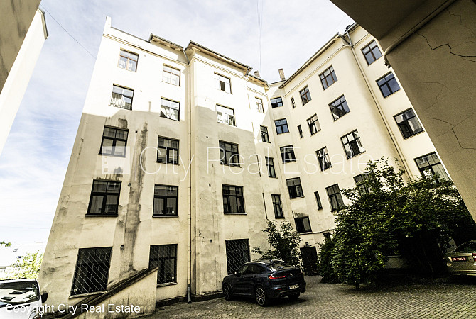 Проект - Krišjāņa Valdemāra 39 (Кришьяня Валдемара 39), здание во дворе, место для машины, Рига - изображение 2