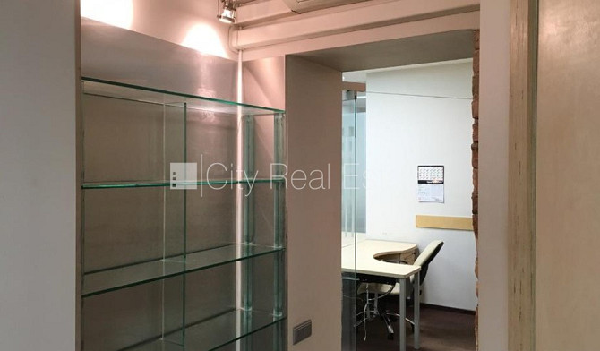 Новостройка, место для машины, вход с улицы, лестничная клетка после капитального Рига - изображение 8