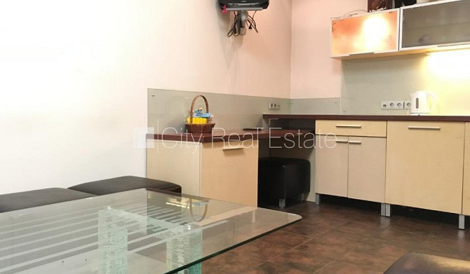 Новостройка, место для машины, вход с улицы, лестничная клетка после капитального Рига - изображение 12