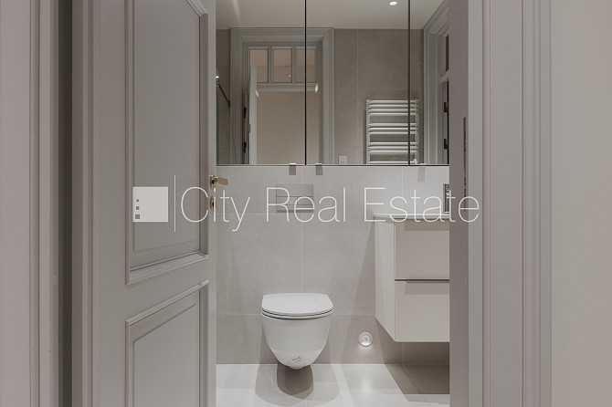 Фасадный дом, реновированный дом, установлены солнечные панели , благоустроенный Рига - изображение 11