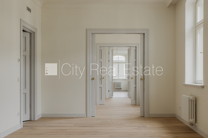 Фасадный дом, реновированный дом, установлены солнечные панели , благоустроенный Рига - изображение 5