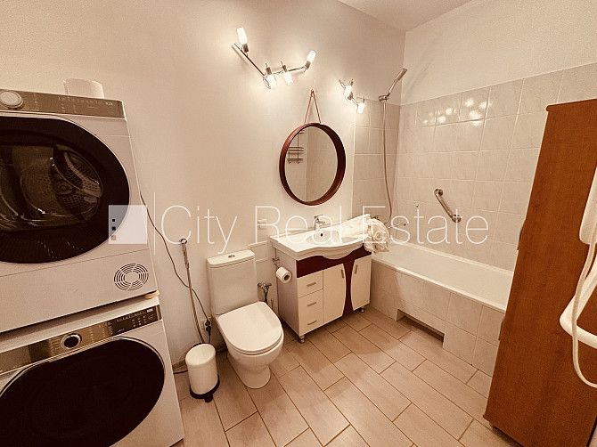 Фасадный дом, реновированный дом, закрытый двор, возможность аренды парковки, Рига - изображение 8