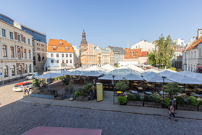 Fasādes māja, renovēta māja, vieta automašīnai, ieeja no ielas un pagalma, luksuss Rīga - foto 15