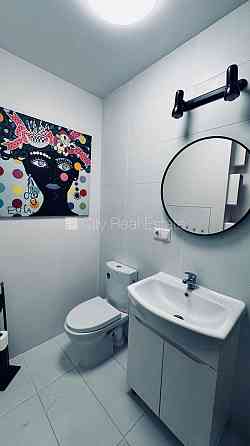 Частный дом, благоустроенная озеленённая территория, закрытый двор, одна Рига