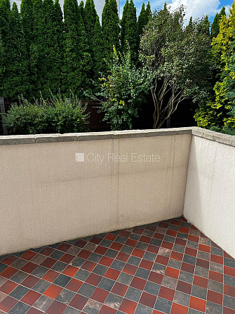 Частный дом, благоустроенная озеленённая территория, закрытый двор, одна Рига - изображение 9