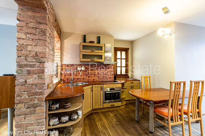 Фасадный дом, реновированный дом, вход с улицы, лифт, лестничная клетка после Рига - изображение 5