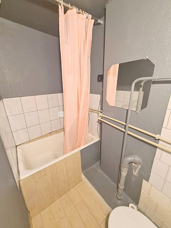 Фасадный дом, реновированный дом, закрытый двор, вход с улицы, лестничная клетка Рига - изображение 14