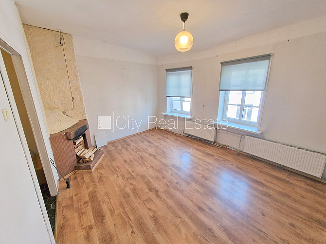 Фасадный дом, реновированный дом, закрытый двор, вход с улицы, лестничная клетка Рига - изображение 6