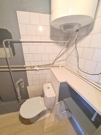 Фасадный дом, реновированный дом, закрытый двор, вход с улицы, лестничная клетка Рига - изображение 15