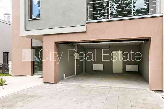 Рядный дом, новостройка, благоустроенная озеленённая территория, территория Рига