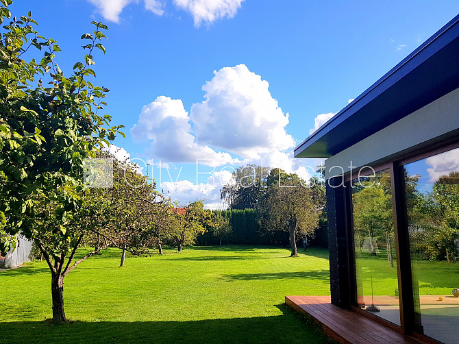 Zeme īpašumā, privātmāja, renovēta māja, nomainītas inženierkomunikācijas, labiekārtota Rīga - foto 4