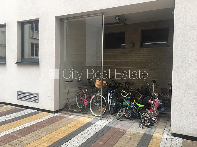 Новостройка, закрытый двор, место для машины, апартаменты люкс, лифт, количество Рига - изображение 17