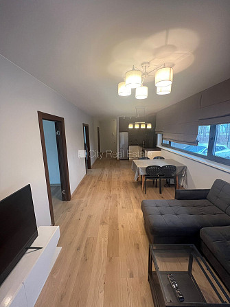 Новостройка, зеленая территория, закрытый двор, бесплатная стоянка во дворе, вход Юрмала - изображение 4