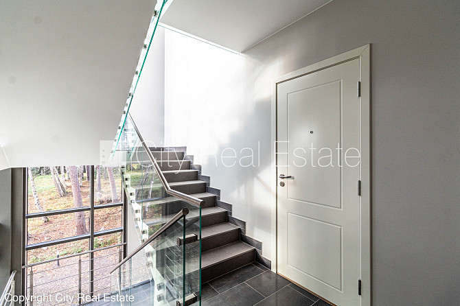 Новостройка, зеленая территория, закрытый двор, бесплатная стоянка во дворе, вход Юрмала - изображение 14