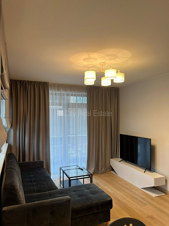 Новостройка, зеленая территория, закрытый двор, бесплатная стоянка во дворе, вход Юрмала - изображение 2